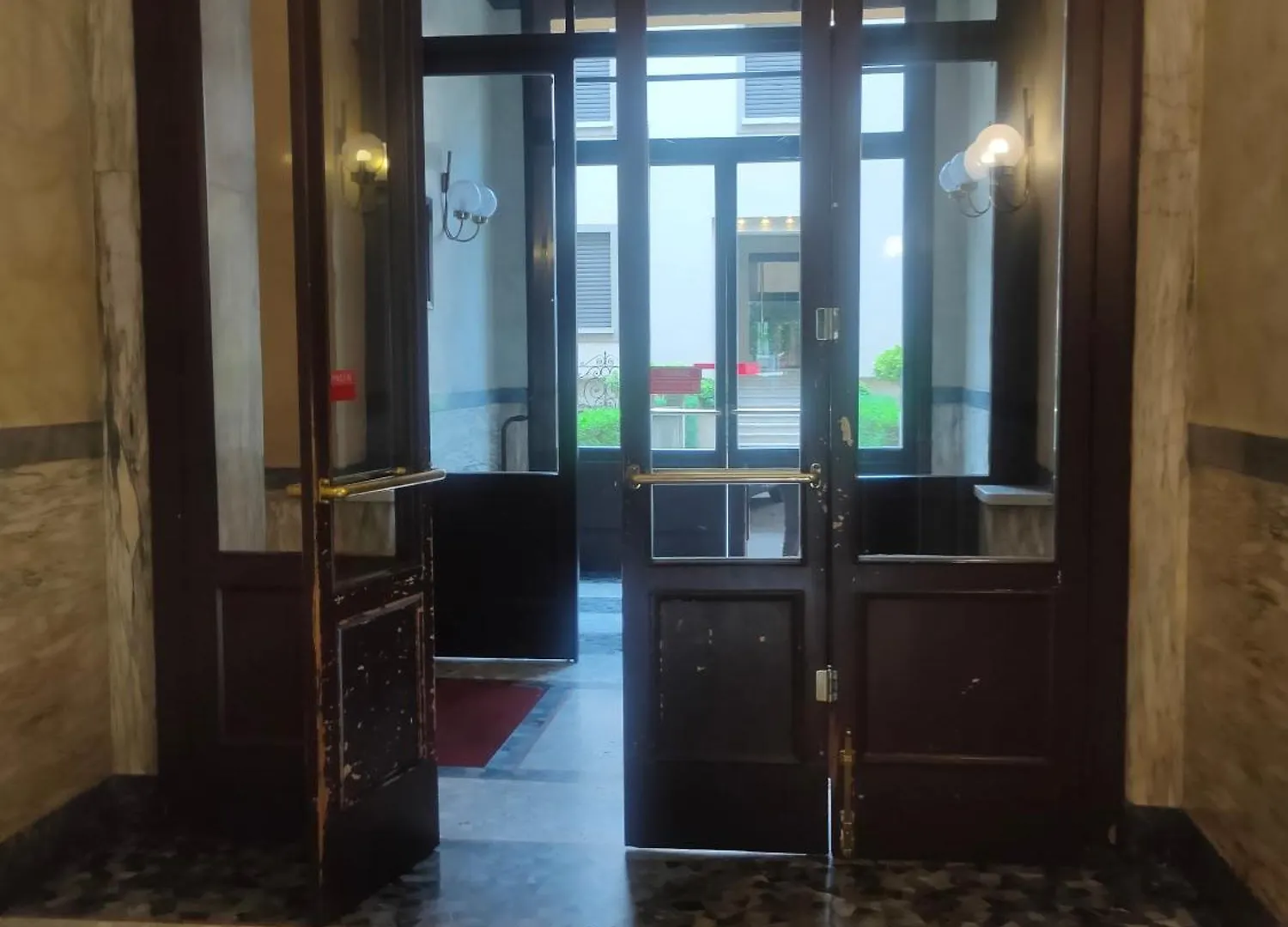Appartamento Monolocale Vicino Metro E Aeroporto Linate Milano Italia